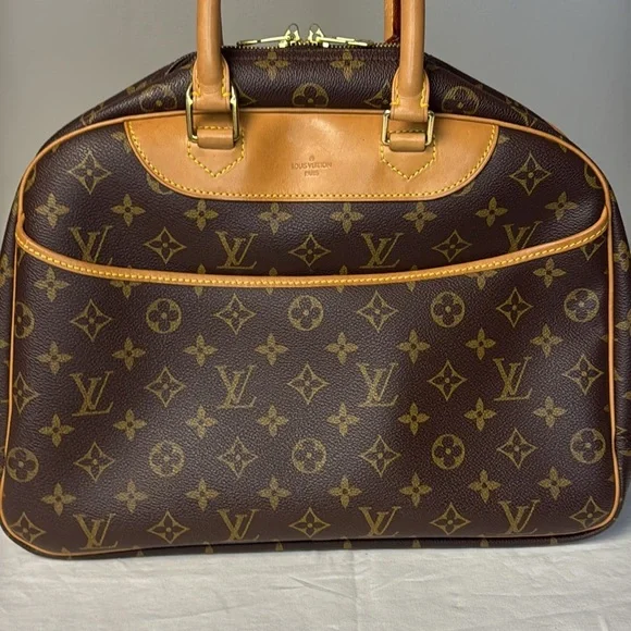 Louis Vuitton Monogram Canvas Deauville Bag - Picture 4 of 11